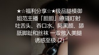 男女朋友好猛，对着镜头摆拍造型，女主素颜挺漂亮的，白裙子特别有感觉