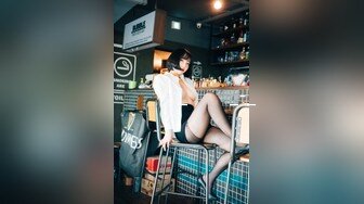 高潮盛宴 最美媚态蜜汁嫩鲍美少女 Yua 白丝水手服 被男友玩具尽情玩弄 大屌爆肏嫩穴 高潮一波又一波