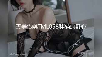 真厉害小美女醉的一动不动，肆意揉捏大乳房抠逼逼，就这都不醒，掏出鸡巴啪啪送入嘴里骚穴里抽插享受